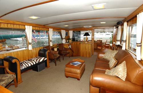 Calypso Yacht Charter Interior1